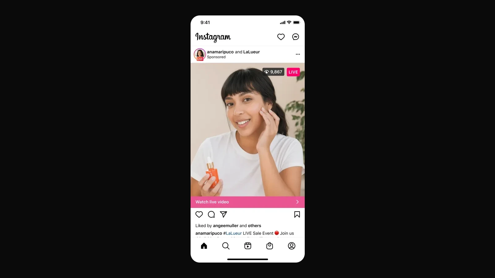 Esempio di annuncio da diretta Instagram: diretta di un creator sponsorizzata in partnership con un brand, con pulsante per guardare la live